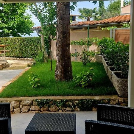 Studio Malinska, 30M From The Beach Dış mekan fotoğraf