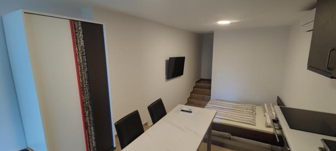 Studio Malinska, 30M From The Beach Dış mekan fotoğraf
